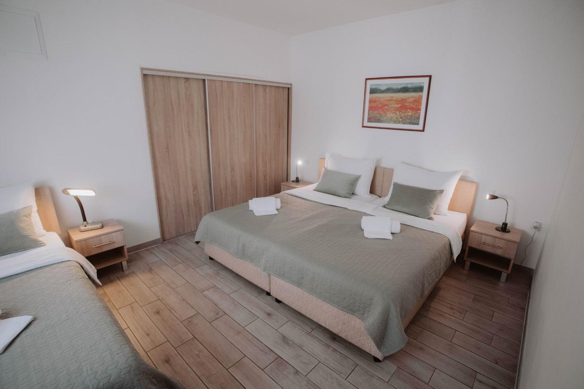 Apartments Peric - ジュパニャ エクステリア 写真