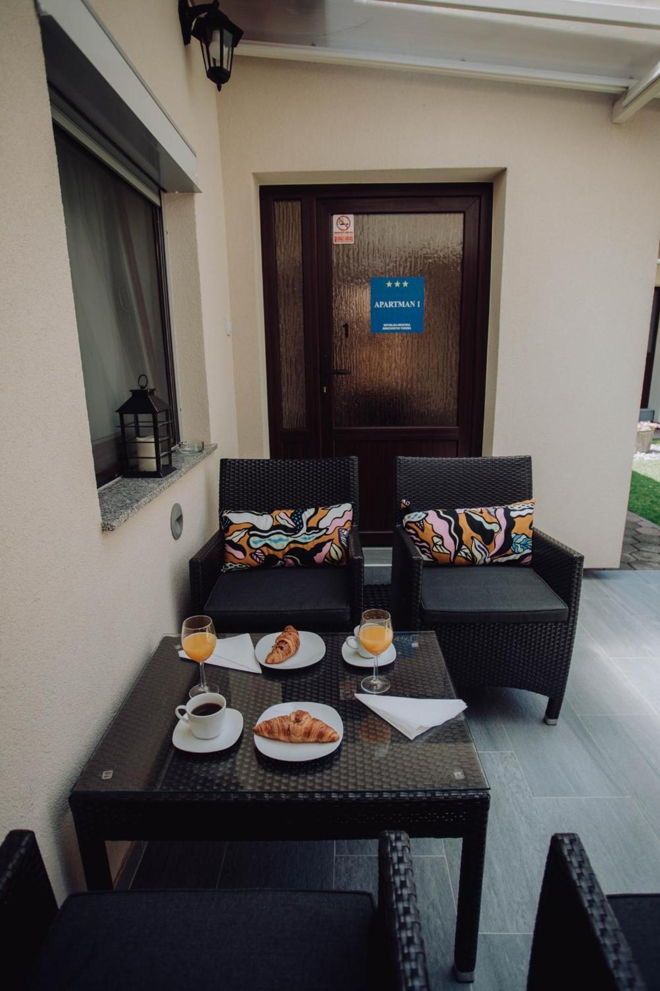 Apartments Peric - ジュパニャ エクステリア 写真